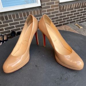 RESERVED Christian Louboutin Simple Pump